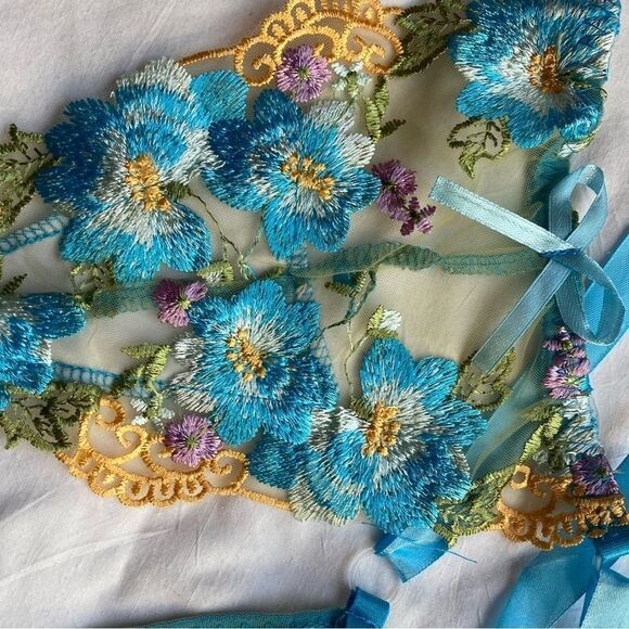 new, blue lace bra and thong set and ribbons to close - Picture 15 of 16